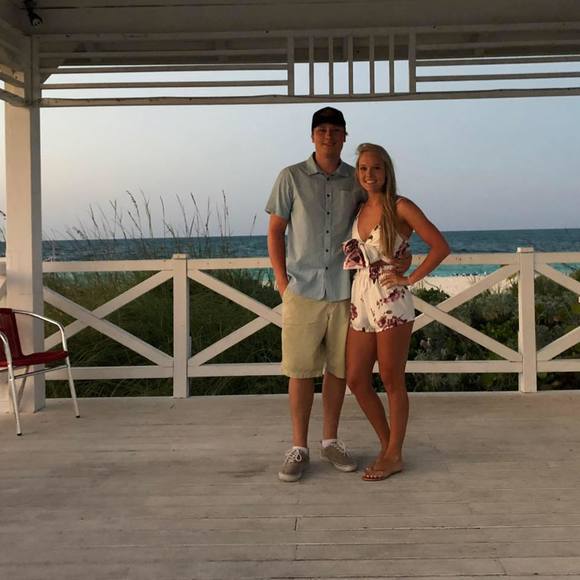 Meet your Posher, Olivia - Picture 1 of 1